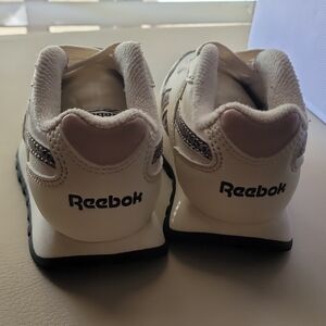 Reebok Kids Sneakers - Cream and Black